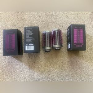 Dyson Airwrap soft smoothing brush